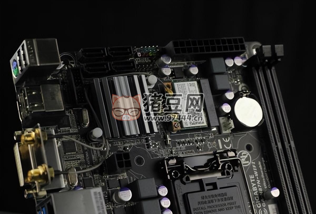 电脑维修误区,不可以用吹风机吹电脑主板 电脑维修误区,不可以用吹风机吹电脑主板